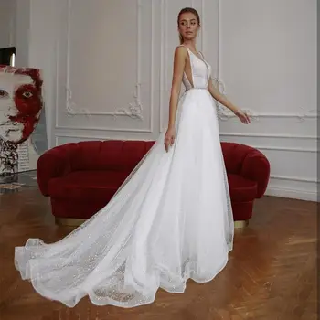 Suknia Ślubna 2021 Sexy V-Neck Długość Podłogi Zamiatać Pociąg Kryształ Ruched Bez Rękawów Suknia Ślubna Wysokiej Jakości Dla Kobiet Narzeczonych